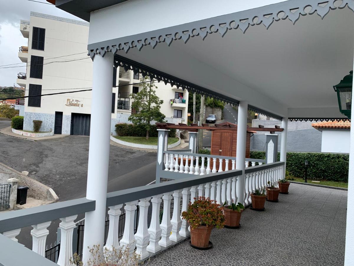 Funchal Apt- Sleeps 2 - Pool & Parking - Madeira Buitenkant foto