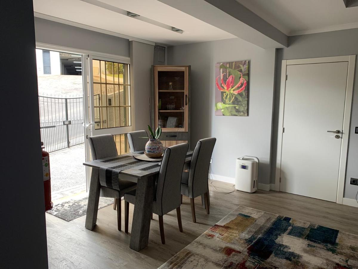 Funchal Apt- Sleeps 2 - Pool & Parking - Madeira Buitenkant foto