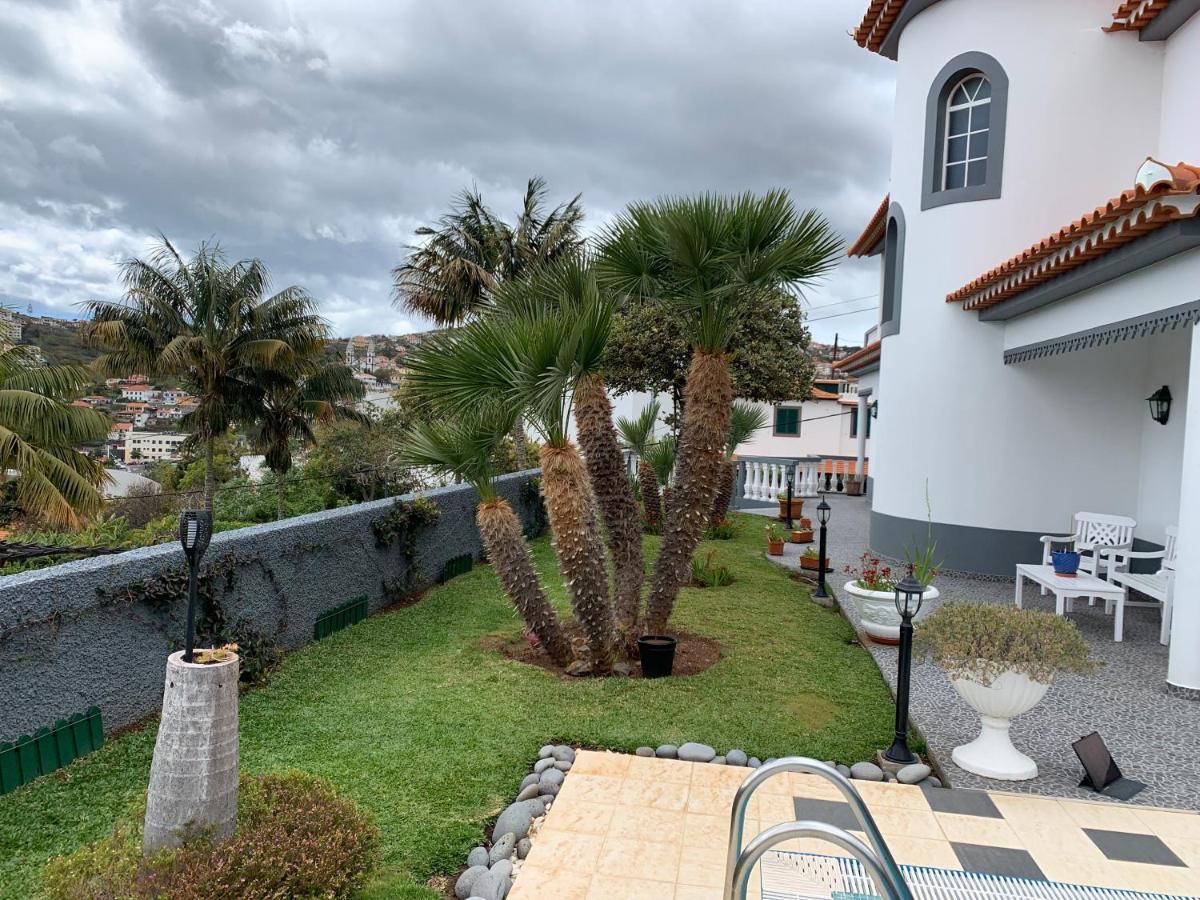 Funchal Apt- Sleeps 2 - Pool & Parking - Madeira Buitenkant foto
