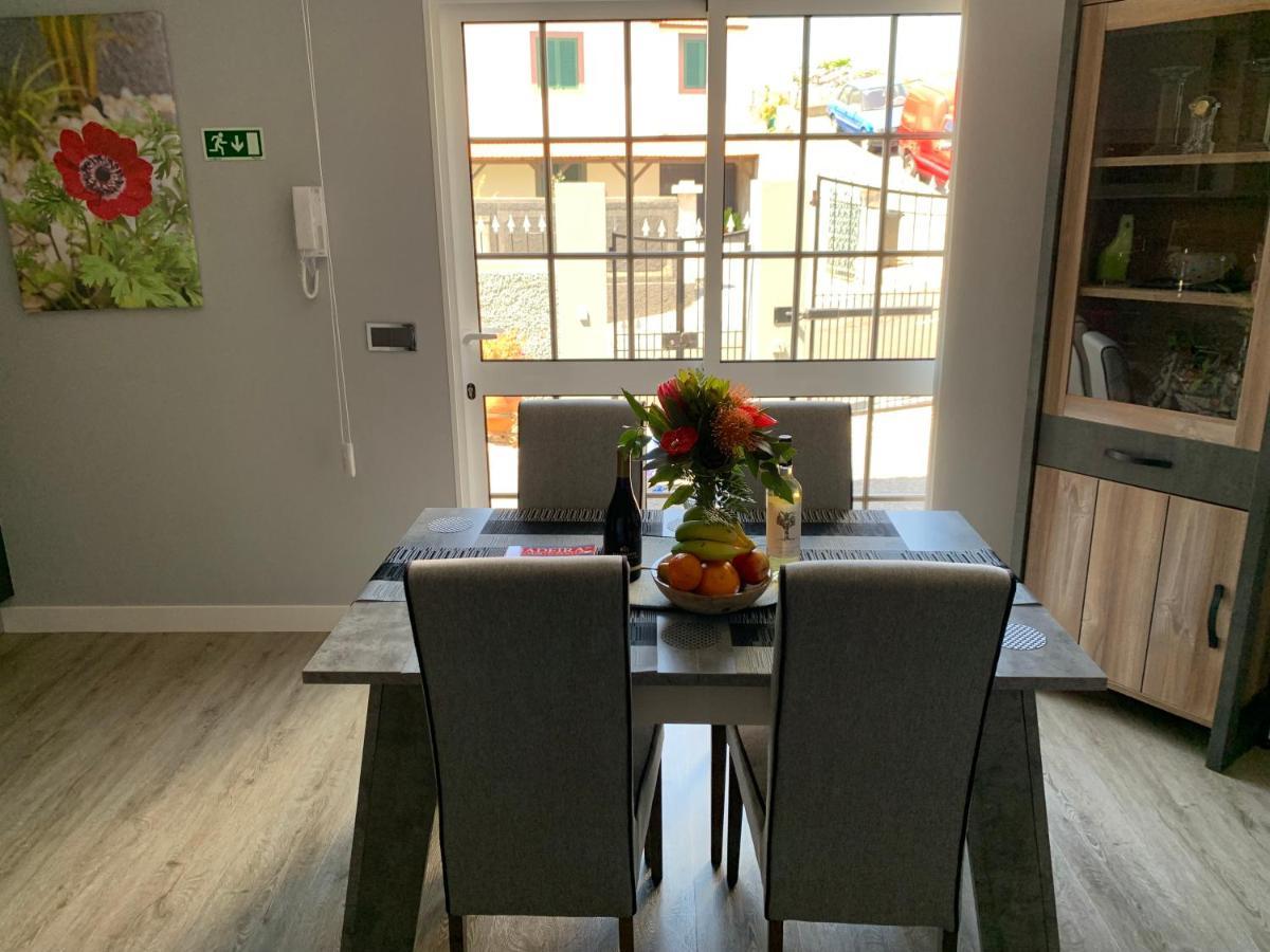 Funchal Apt- Sleeps 2 - Pool & Parking - Madeira Buitenkant foto