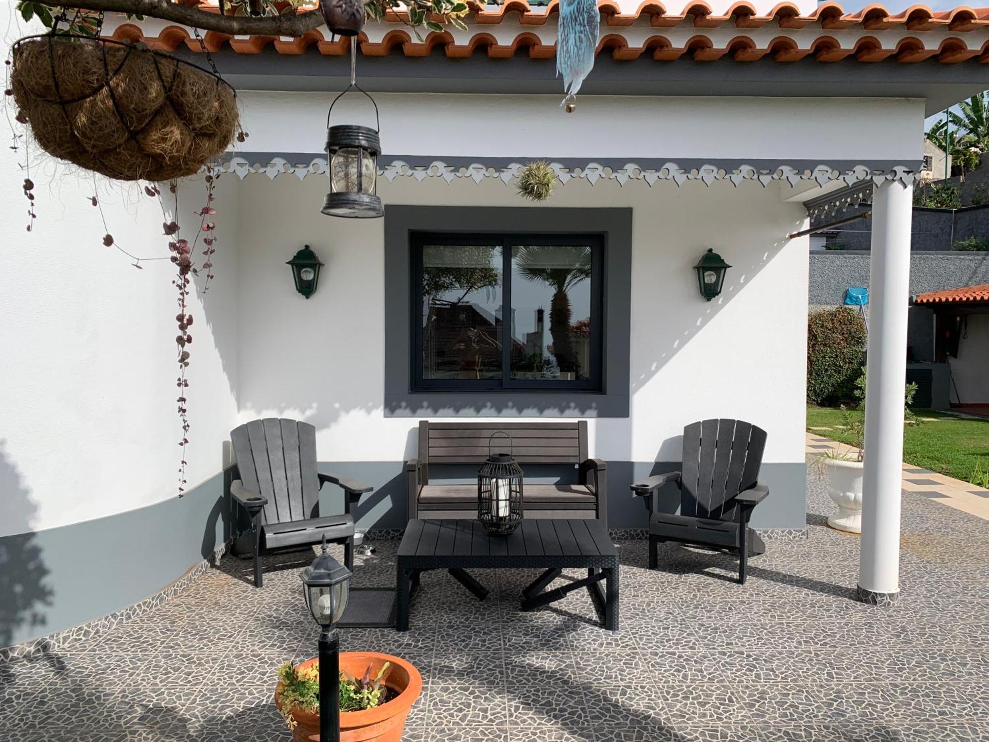 Funchal Apt- Sleeps 2 - Pool & Parking - Madeira Buitenkant foto