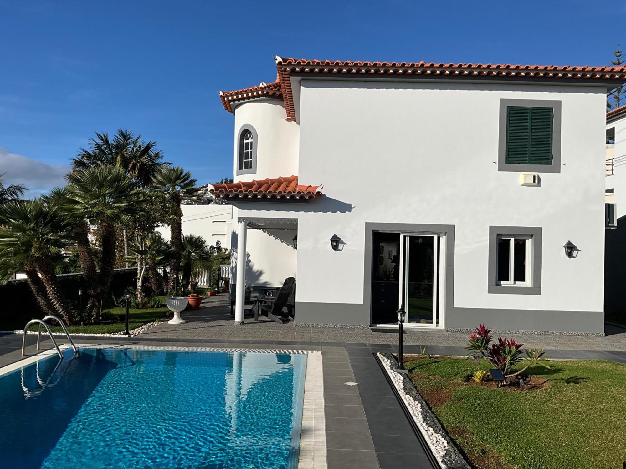 Funchal Apt- Sleeps 2 - Pool & Parking - Madeira Buitenkant foto